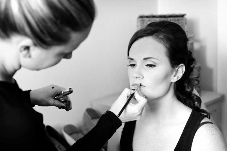 Edinburgh Makeup School Enroll Into Our Makeup Courses