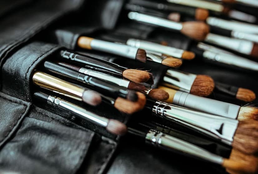 How much do makeup artists make 