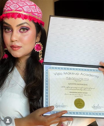 Vizio Makeup Academy Student